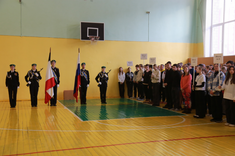 ​Более 50 ижевских команд приняли участие в городском этапе военно-патриотической игры «Зарница отцов».