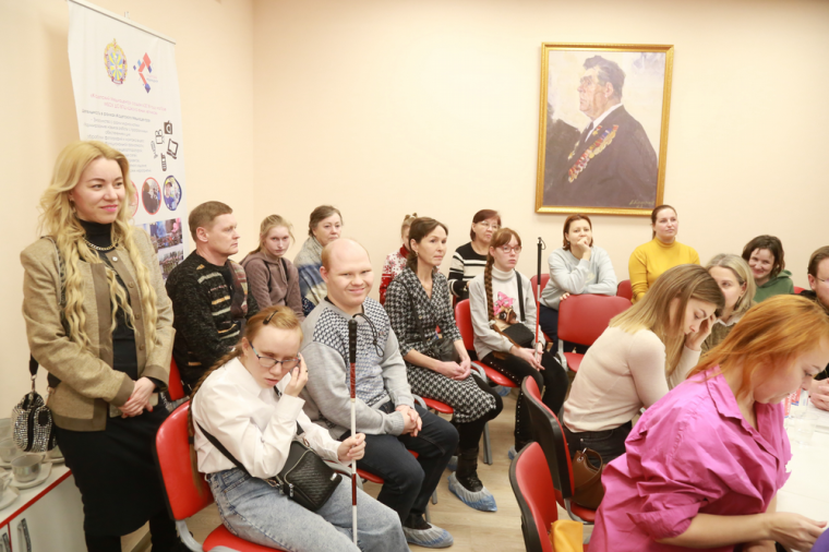 В Школе юных летчиков провели экскурсию для представителей Общественной палаты Ижевска.