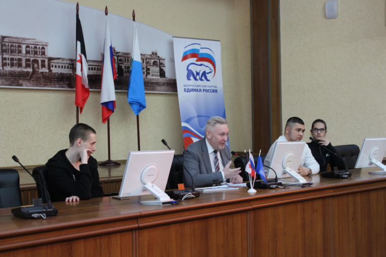​Депутаты Гордумы продолжают встречи с молодым поколением ижевчан.