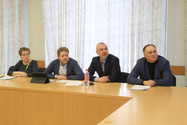 ​Перспективы развития микрорайона Орловское обсудили в муниципалитете Ижевска.