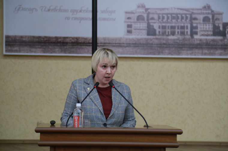 ​Футбольник и работа на командообразование - молодые парламентарии Ижевска рассказали о своих проектах.