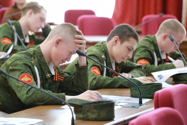 ​Диктант Победы в Администрации Ижевска написали более 60 человек.