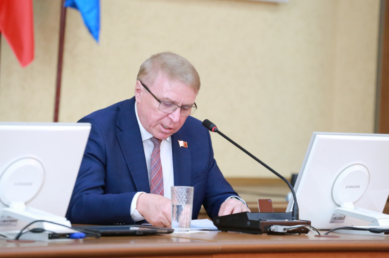 ​Итоги сессии: почетные граждане Ижевска и новые правила парковки электросамокатов.