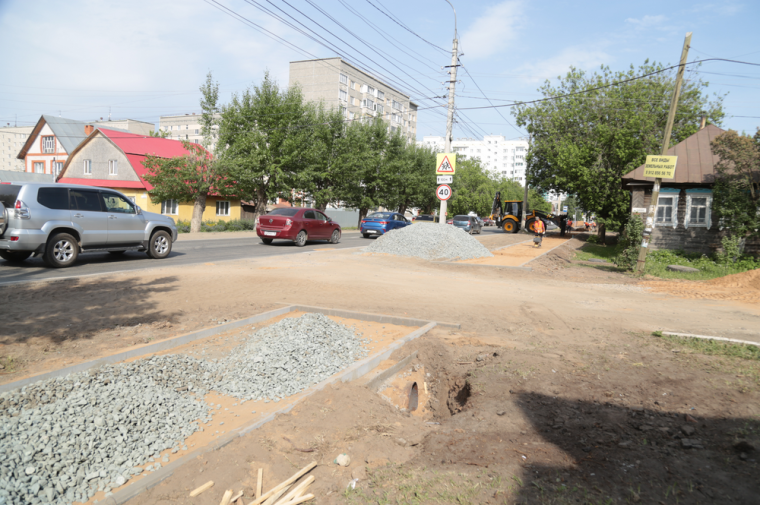 На трех тротуарах начались ремонтные работы по программе «Пешеходный Ижевск».