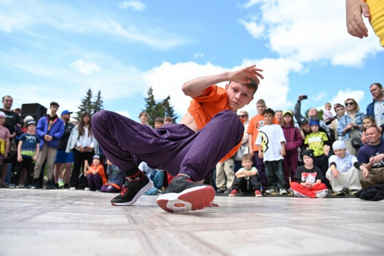 Ижевский фестиваль «Голос улиц» впервые объединил традиционный спорт, киберспорт и молодежные субкультуры.