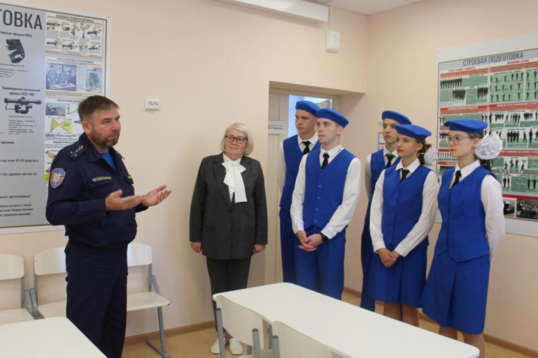 ​Глава Ижевска Дмитрий Чистяков встретился со школьниками из Минска.