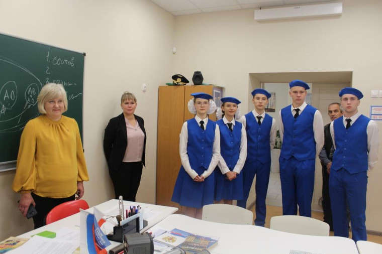 ​Глава Ижевска Дмитрий Чистяков встретился со школьниками из Минска.