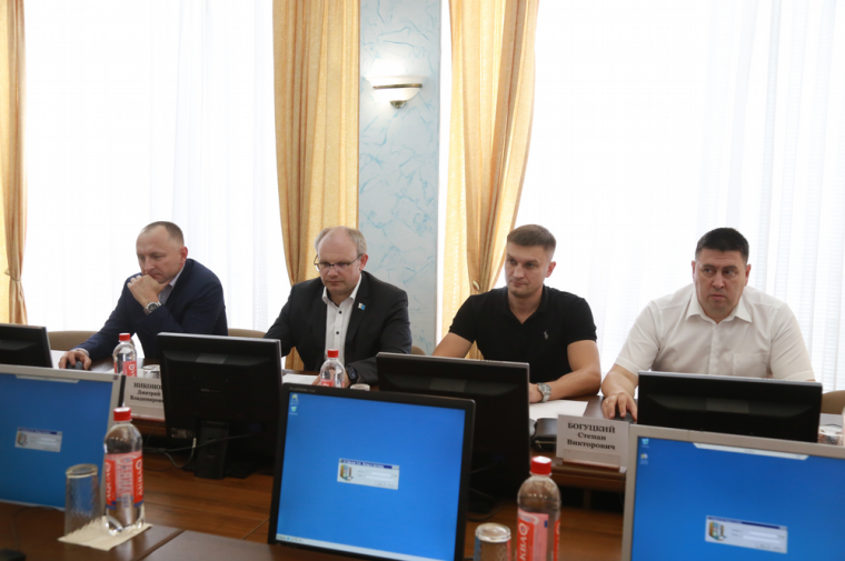 Поправки в бюджет и Правила благоустройства - депутаты Городской думы Ижевска готовятся к сессии.