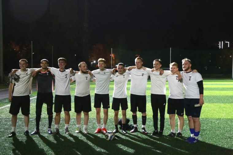 ​В Ижевске провели турнир по футболу памяти участника специальной военной операции Ивана Рылова.