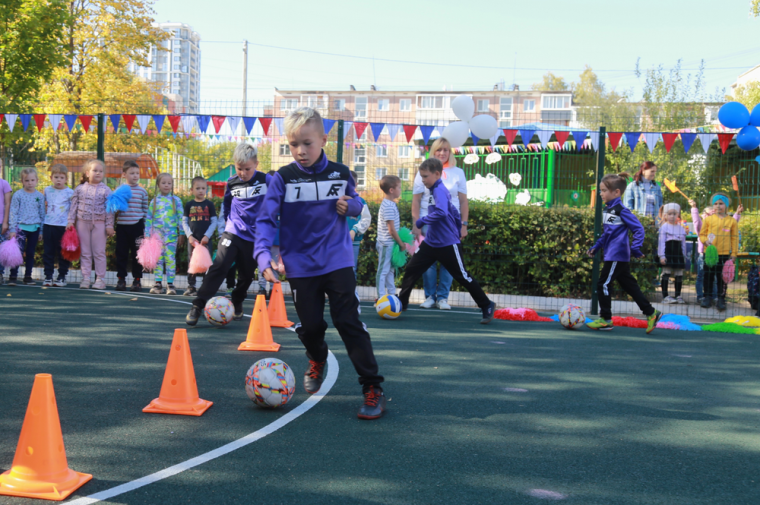 ​В ижевском детском саду №273 открыли спортивную площадку по программе инициативного бюджетирования.