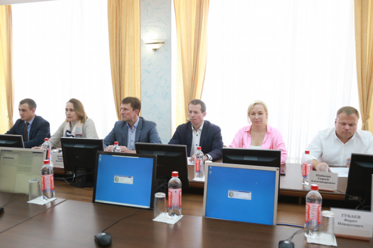 Депутаты Городской думы Ижевска рассмотрели поправки в муниципальный бюджет.