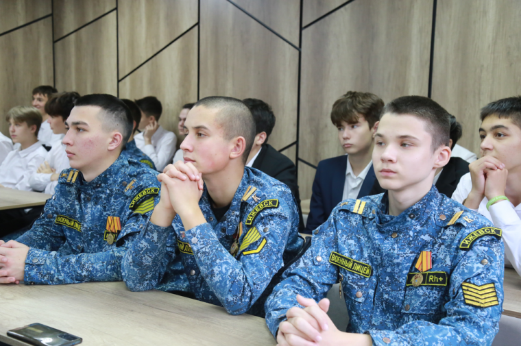 В Ижевске вручили четвертую медаль «Отец солдата».