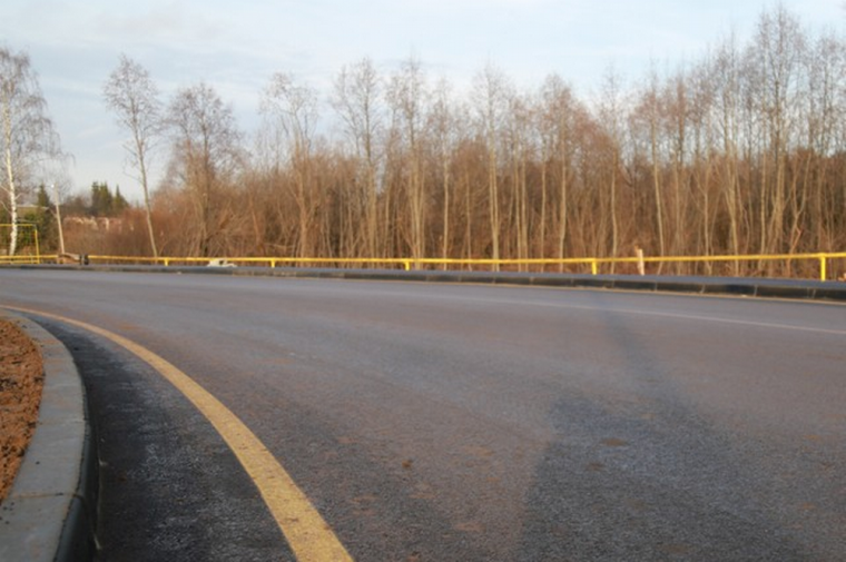 ​В Ижевске открыто автомобильное движение по мосту через речку Игерманку.