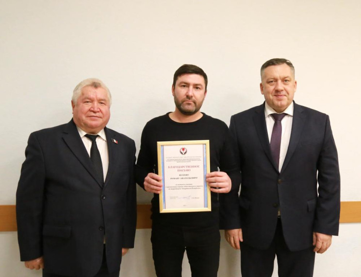 ​Глава Ижевска наградил лучших дружинников города.