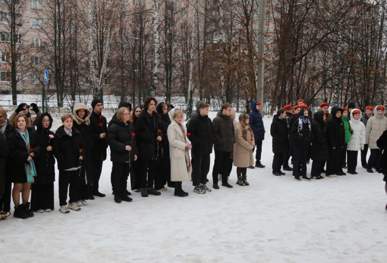 ​Мемориальные доски погибшим бойцам установили в ижевской школе №34.