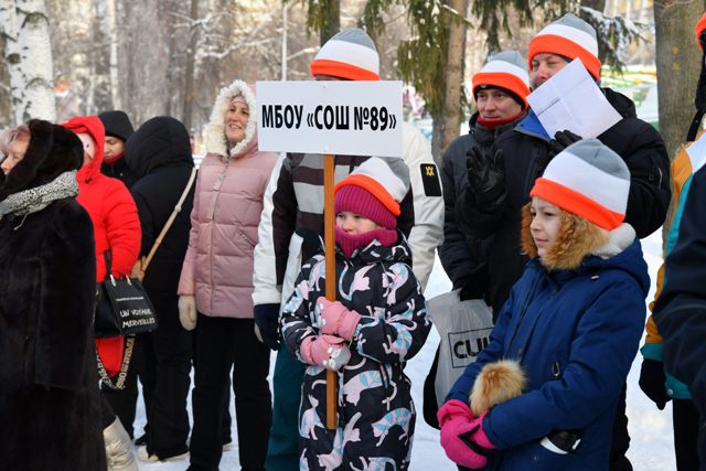 ​2 января отцы Ижевска приняли участие в караоке-батле в Летнем саду им. М. Горького.