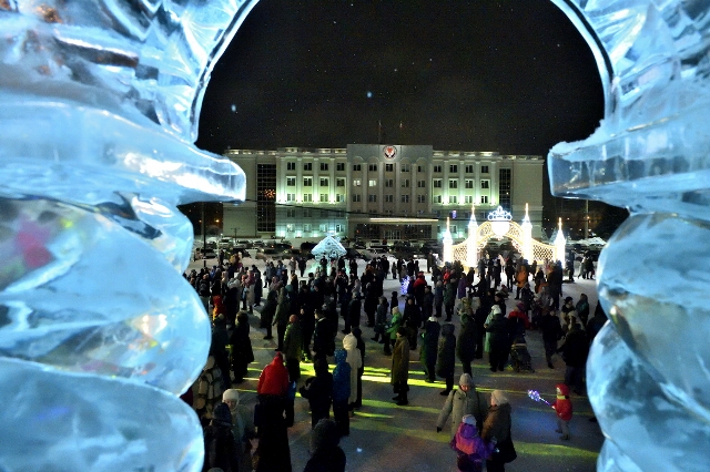 ​На Центральной площади Ижевска выступили Бабушки из Бураново.