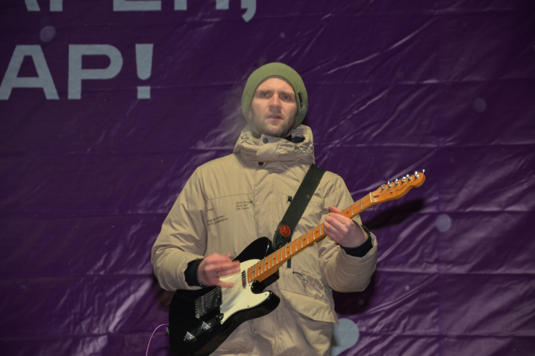 ​Благотворительная акция «Хочу домой» прошла на Центральной площади Ижевска.