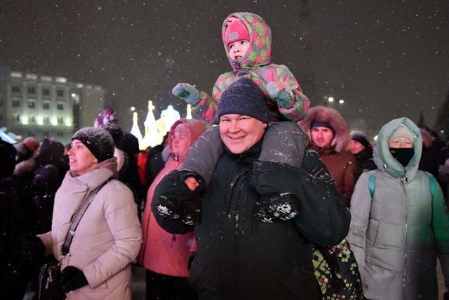 В Ижевске прошел новогодний фестиваль «Время быть вместе».