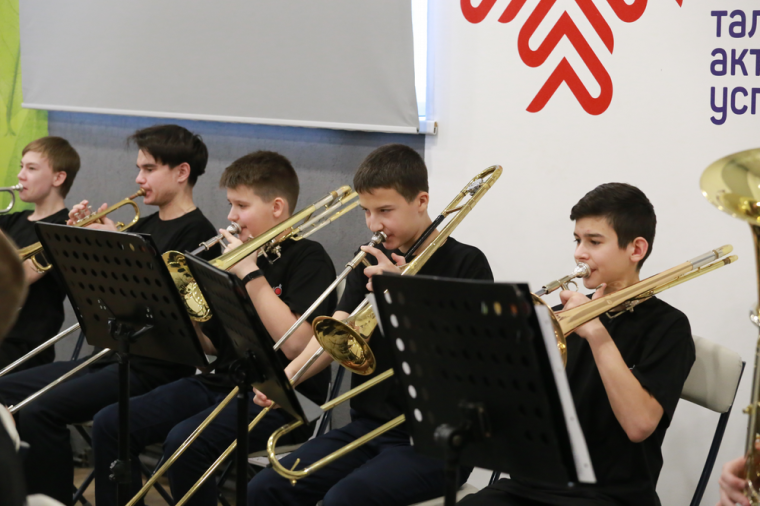 Юные ижевчане вошли в состав первого Детско-юношеского симфонического оркестра Удмуртии.